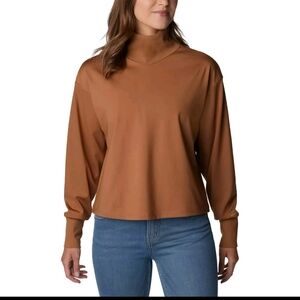 NWT Women's Columbia Extra Cozy uphill edge pullover/turtleneck! Retails$65 Sm.